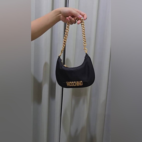 Moschino Black Logo Lettering Hobo Shoulder Bag with Gold Chain - Picture 7 of 7